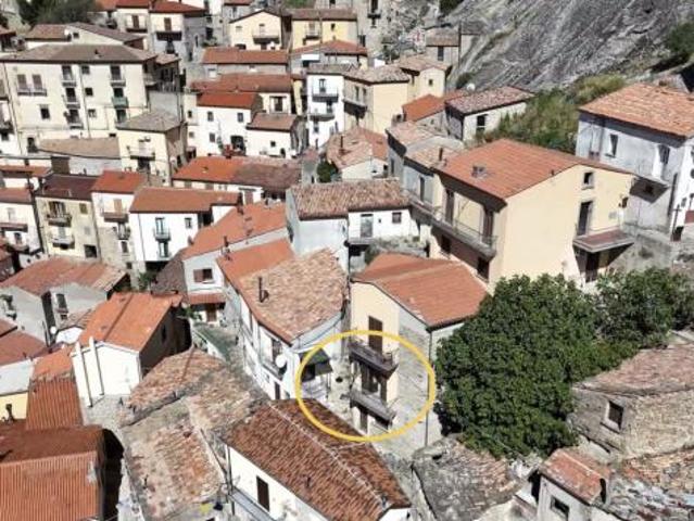 Appartamento in vendita a Castelmezzano, Potenza