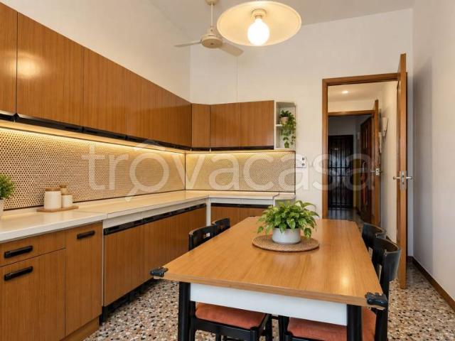 Appartamento in vendita a Cento, Ferrara