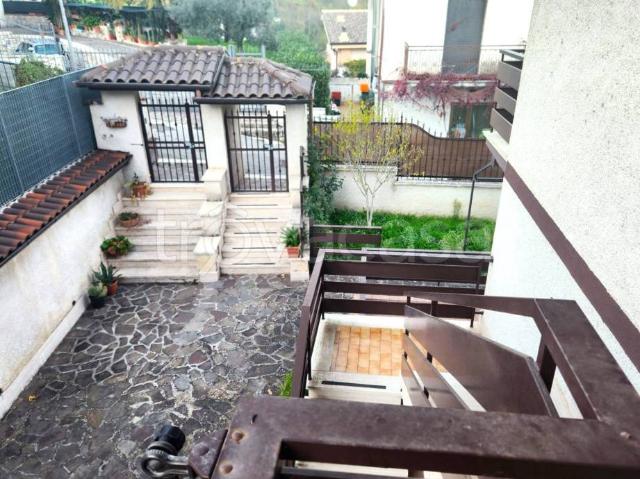 Appartamento in vendita a Colle di Tora, Rieti