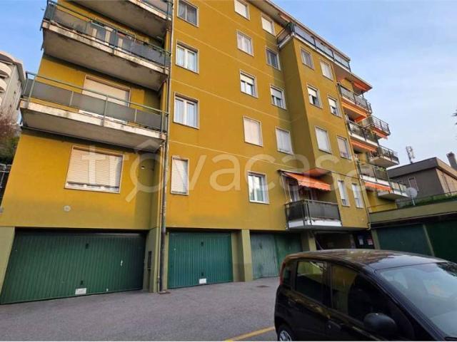 Appartamento in vendita a Sagnino, Como