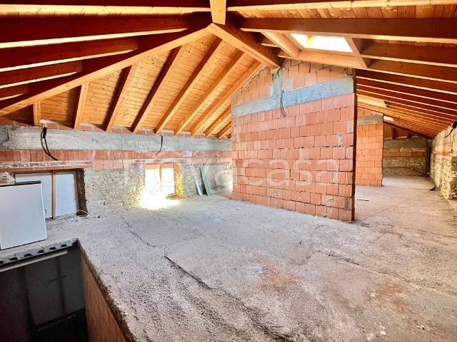 Appartamento in vendita a Comunità Montana Parco Alto Garda bresciano, Salò