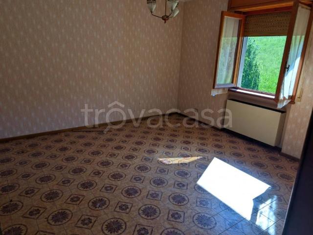 Appartamento in vendita a Ferriere, Reggio Emilia