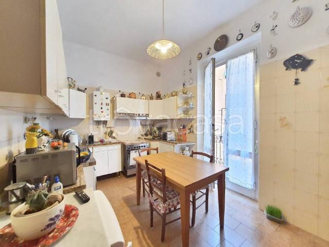 Appartamento in vendita a Centro Ovest, Serra Riccò