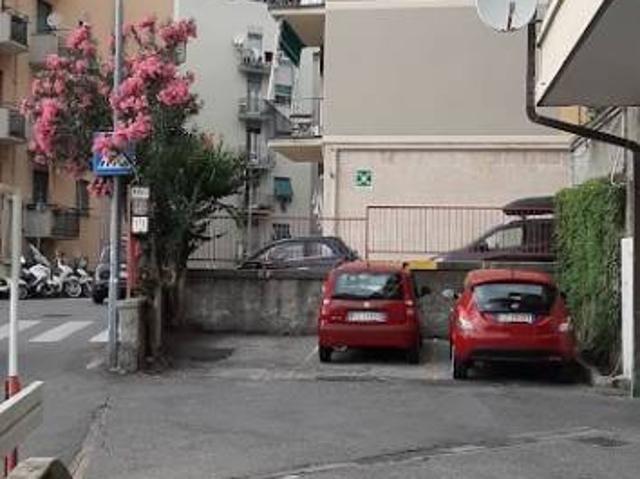 Appartamento in vendita a Medio Levante, Serra Riccò