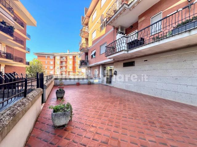 Appartamento in vendita a Ville di Nemi, Roma Capitale