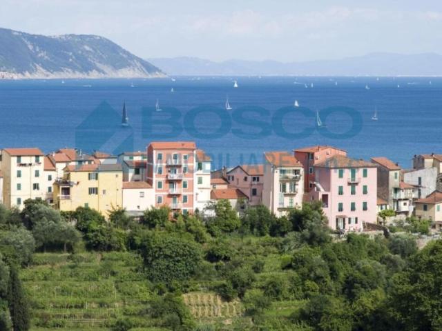 Appartamento in vendita a Marola, La Spezia