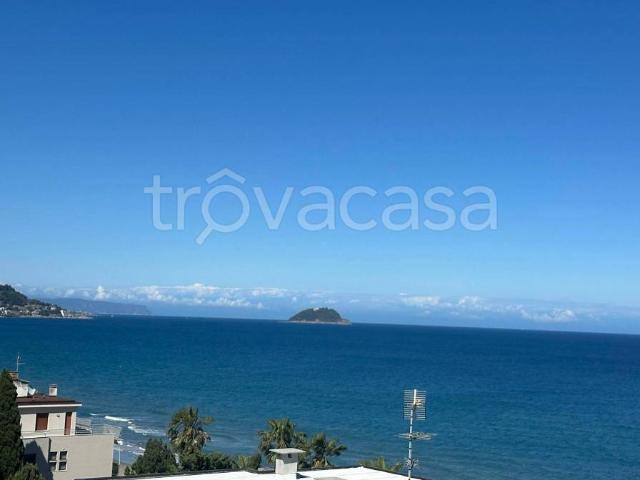 Appartamento in vendita a Laigueglia, Liguria