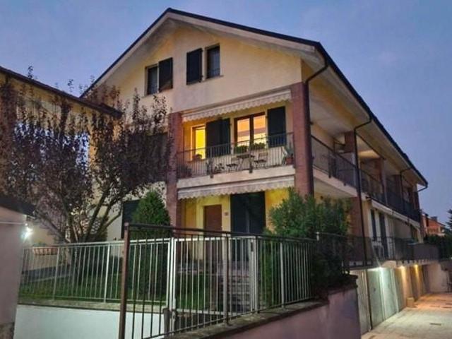 Appartamento in vendita a Casa Cairola, Landriano