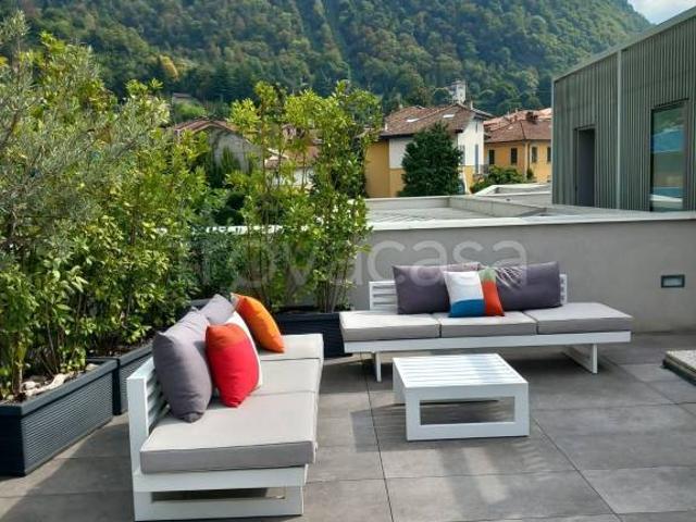Appartamento in vendita a Comunità Montana Valli del Verbano, Laveno Mombello