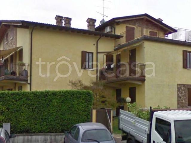 Appartamento in vendita a Lonato, Lombardia