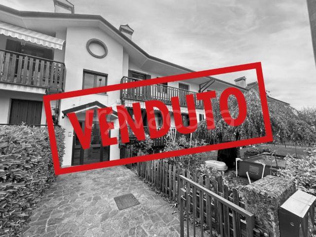 Appartamento in vendita a Manzano, Friuli-Venezia Giulia