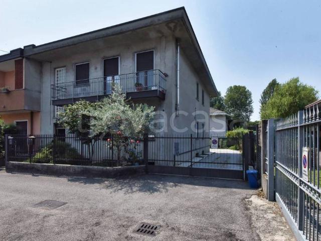 Villa Indipendente in vendita a Meda, Lombardia