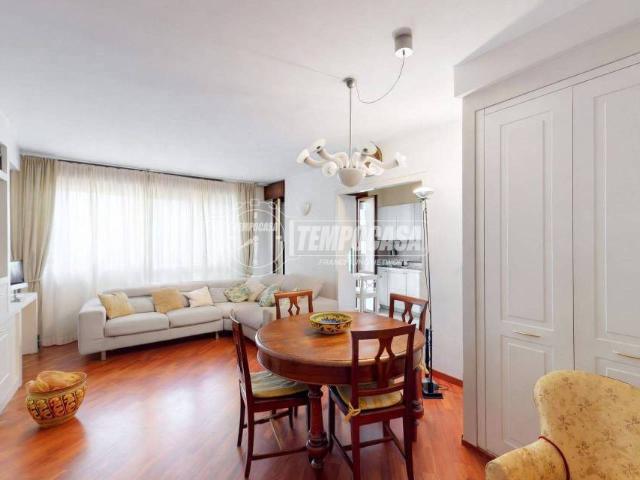 Appartamento in vendita a Mediglia, Lombardia