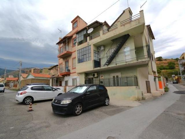 Appartamento in vendita a San Filippo Inferiore, Messina