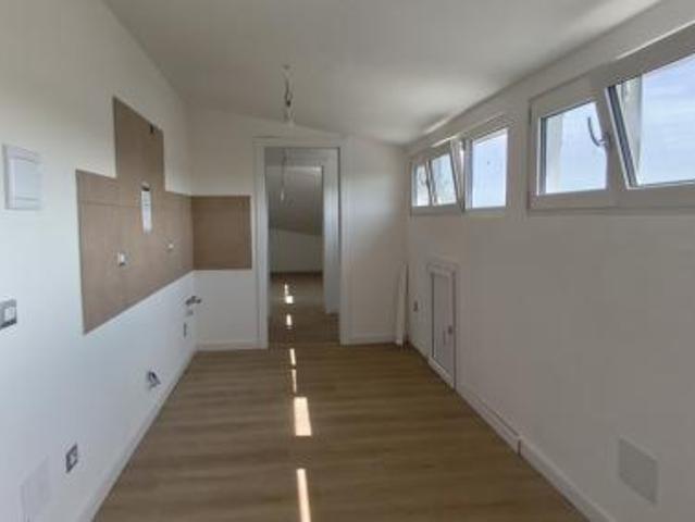 Appartamento in vendita a Modena, Reggio Emilia