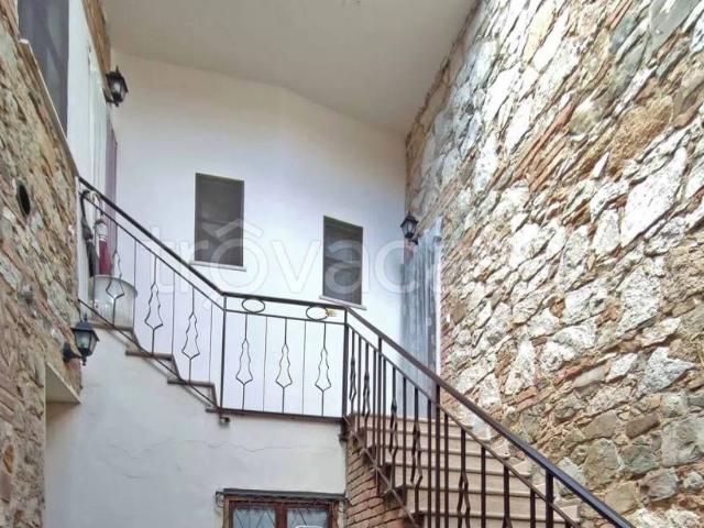 Appartamento in vendita a Montalcino, Toscana