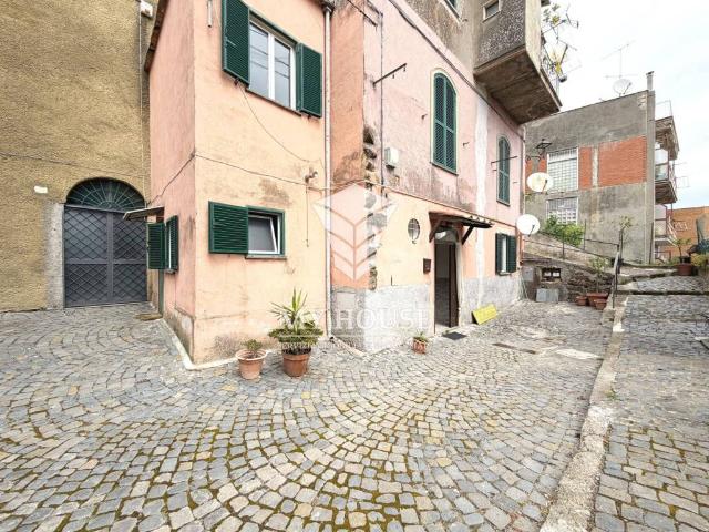 Appartamento in vendita a Monte Compatri, Roma Capitale