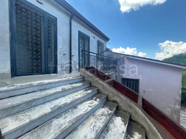 Appartamento in vendita a Montefusco, Campania