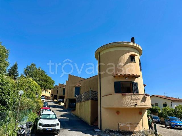 Appartamento in vendita a Vaglia, Toscana