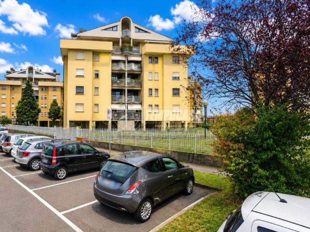 Appartamento in vendita a Muggiò, Lombardia