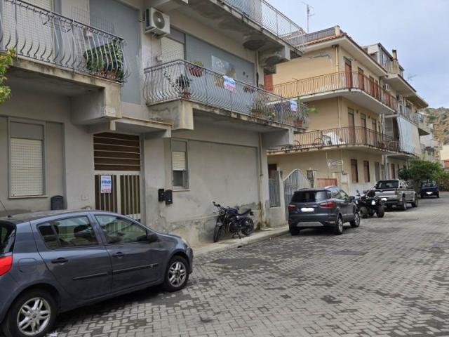 Appartamento in vendita a Oliveri, Messina
