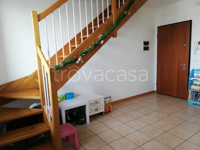 Appartamento in vendita a Padernello, Paese