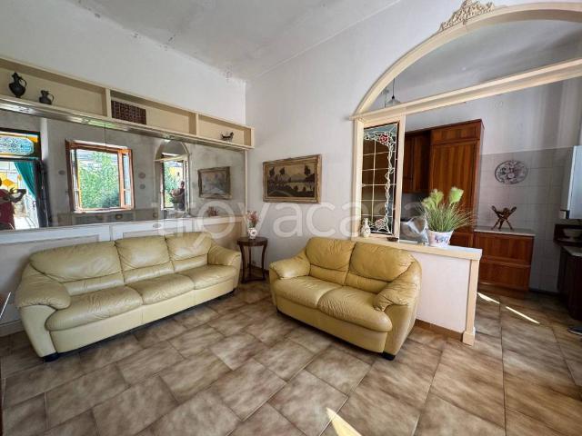 Appartamento in vendita a Pavia, Lombardia