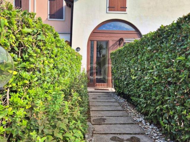 Appartamento in vendita a Peschiera Del Garda, Veneto