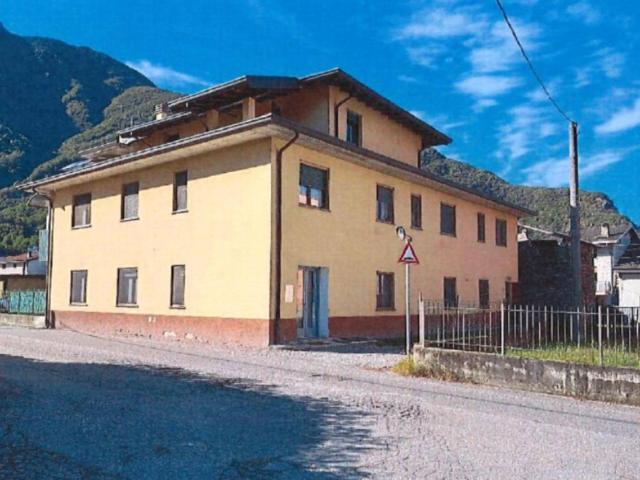 Appartamento in vendita a Piantedo, Lombardia