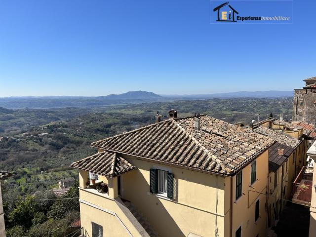 Appartamento in vendita a Poggio Catino, Lazio