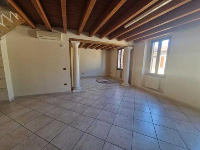 Appartamento in vendita a Pontevico, Lombardia