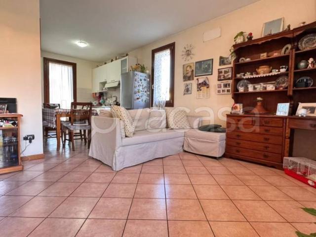 Appartamento in vendita a Porto Mantovano, Lombardia