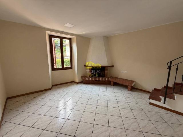 Appartamento in vendita a Pradalunga, Lombardia