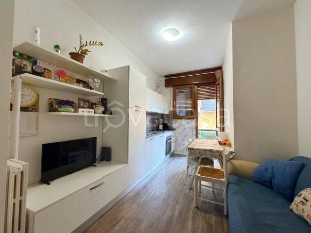 Appartamento in vendita a Mezzana, Prato