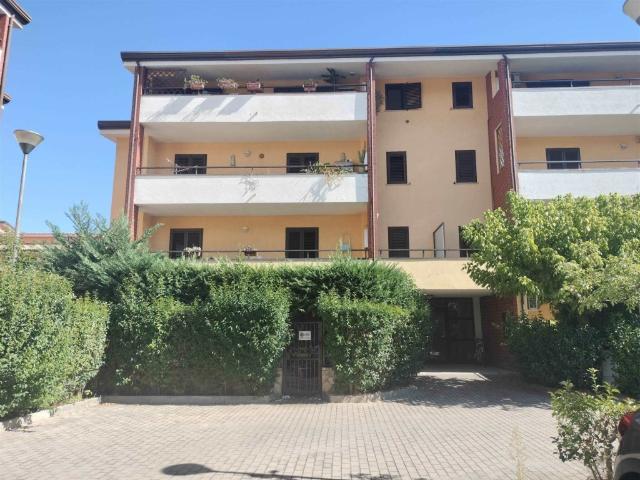 Appartamento in vendita a Roges, Rende