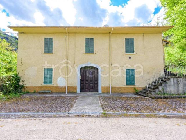 Appartamento in vendita a Borgo Val Di Taro, Reggio Emilia