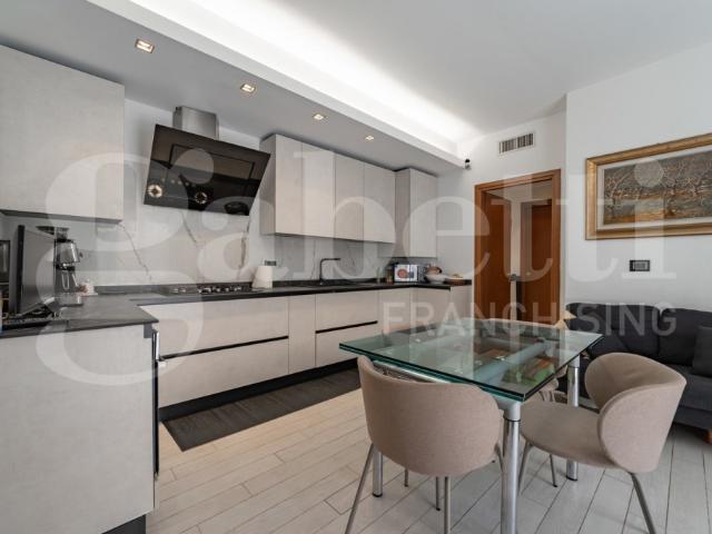 Appartamento in vendita a Quinto de' Stampi, Rozzano