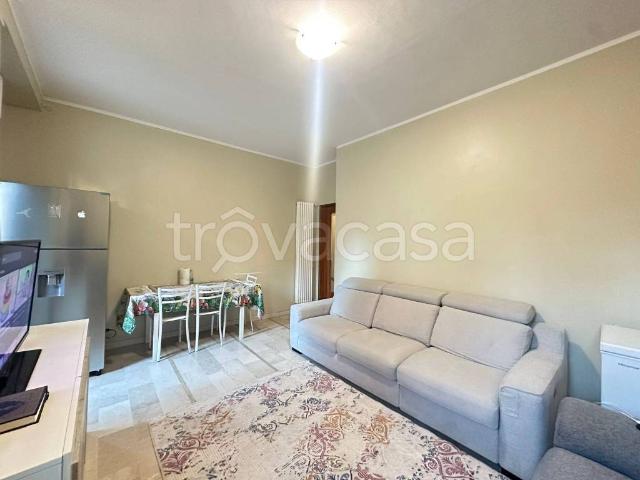 Appartamento in vendita a Rozzano, Lombardia