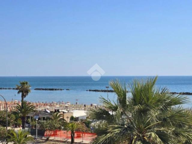 Appartamento in vendita a Marina di sotto, Marche