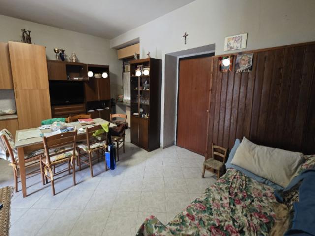 Appartamento in vendita a Sedriano, Lombardia
