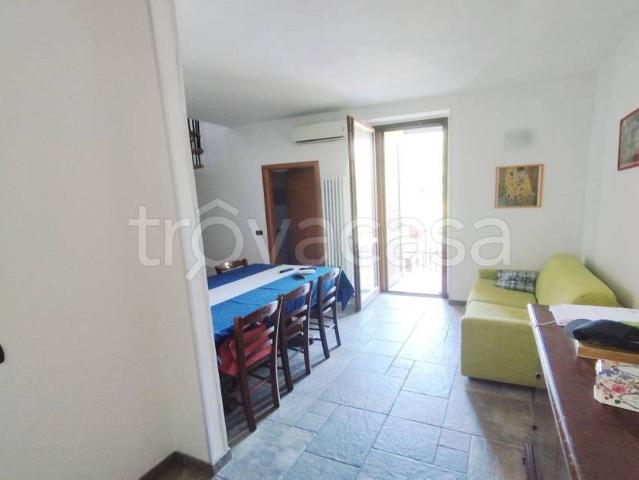 Appartamento in vendita a Sedriano, Lombardia