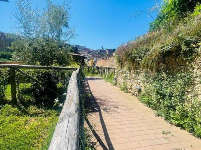 Appartamento in vendita a Ravacciano, Siena
