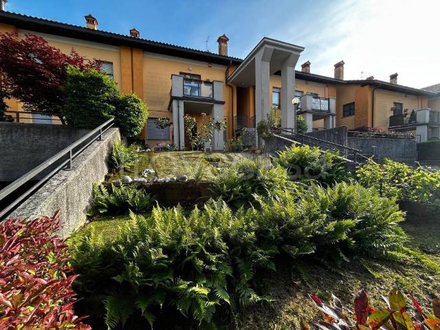 Appartamento in vendita a Sirtori, Lombardia