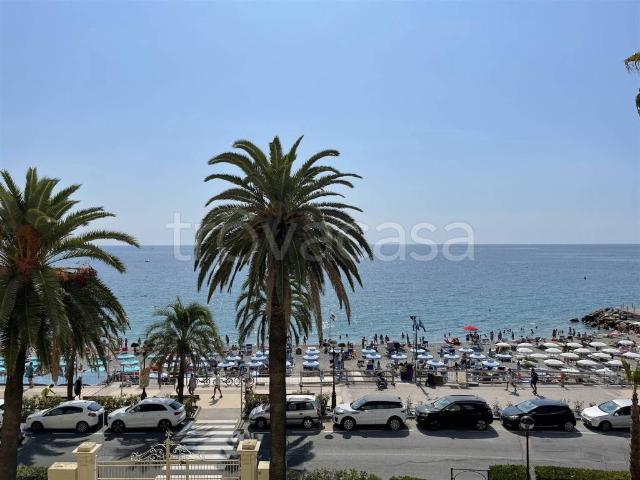 Appartamento in vendita a Spotorno, Liguria