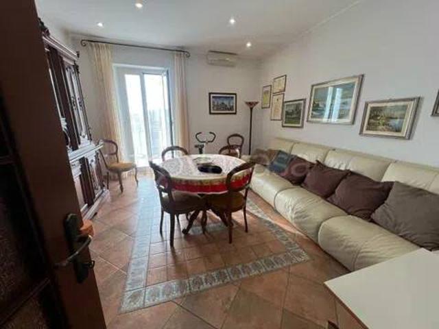 Appartamento in vendita a Spotorno, Liguria