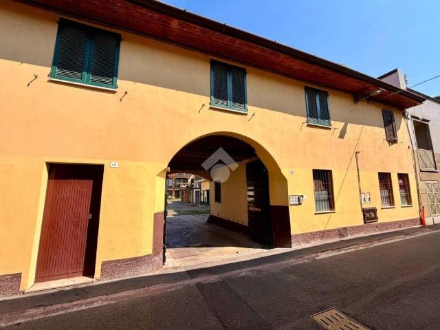 Appartamento in vendita a Treviglio, Lombardia