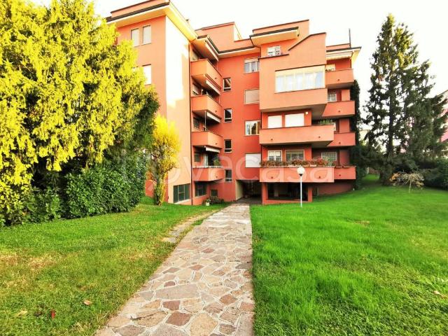 Appartamento in vendita a Treviglio, Lombardia
