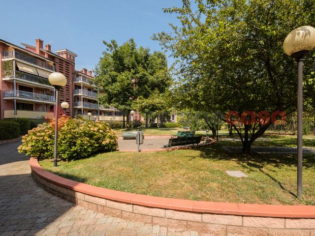 Appartamento in vendita a Cascina Gaggia, Trezzano Sul Naviglio