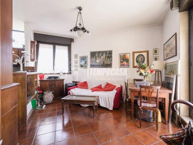 Appartamento in vendita a Loirano, Trezzano Sul Naviglio