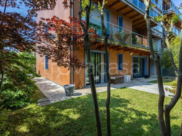 Appartamento in vendita a Triuggio, Lombardia